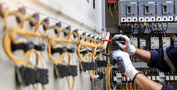 Professional Electrician technician working in Long View, NC
